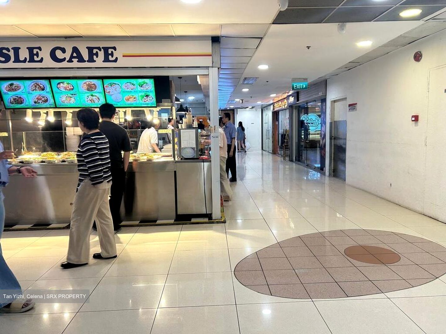 High Point (D9), Retail #496784271